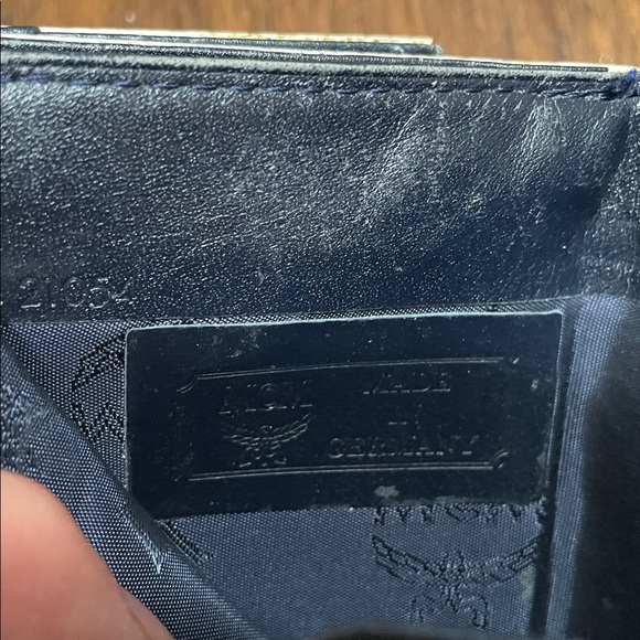 . MCM Cream and Black Logo Tri-Fold Wallet - Picture 8 of 11